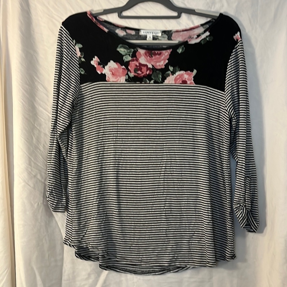 Black and White stripe / Flowers